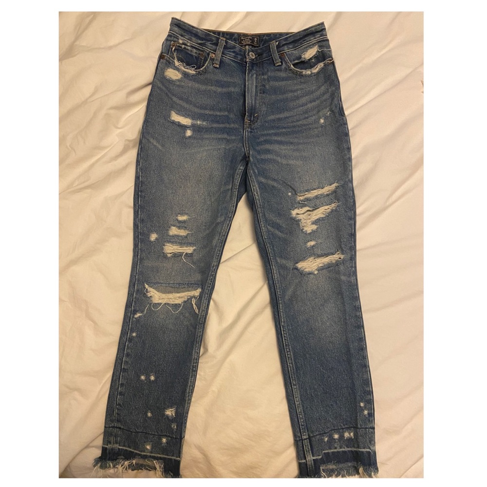 A&F Annie High-Rise Girlfriend Jeans